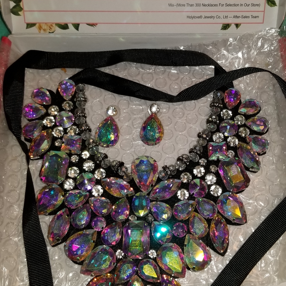 Statement necklace set